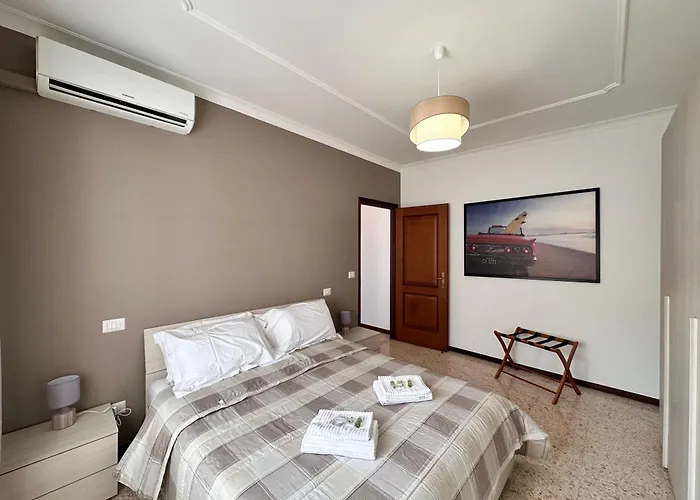 Appia House Рим
